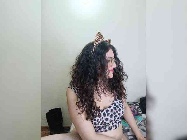 LuanaPowerful webcam