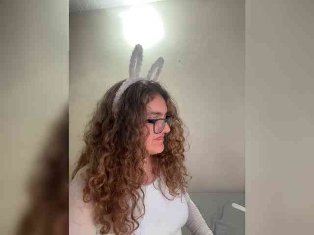 LuanaPowerful webcam