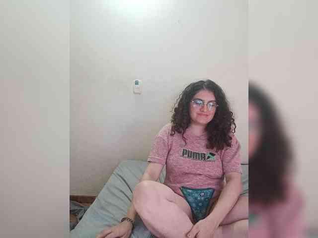 LuanaPowerful webcam