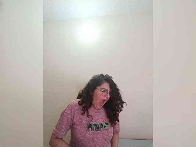 LuanaPowerful webcam