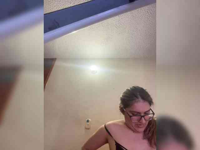 LuanaPowerful LuanaPowerful