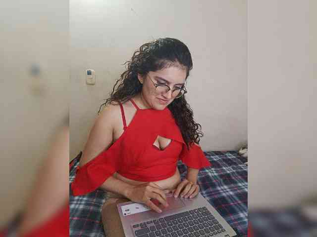 LuanaPowerful webcam
