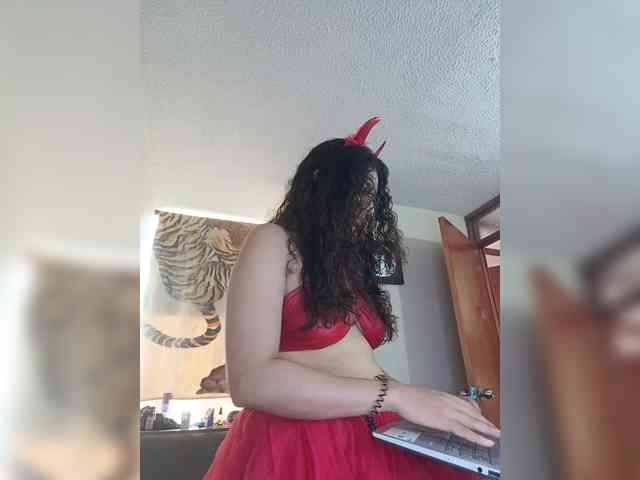 LuanaPowerful webcam