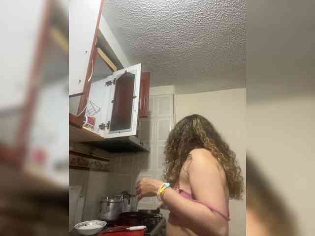 LuanaPowerful webcam