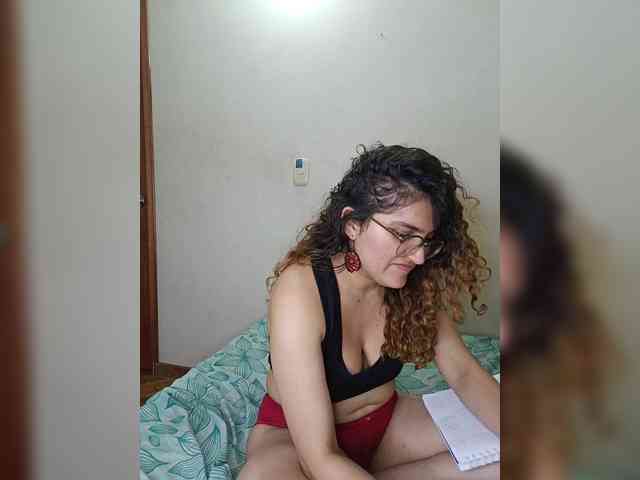 LuanaPowerful webcam