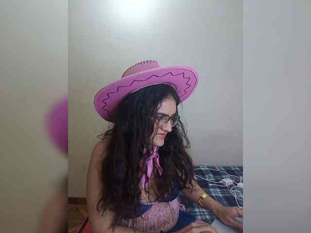 LuanaPowerful webcam