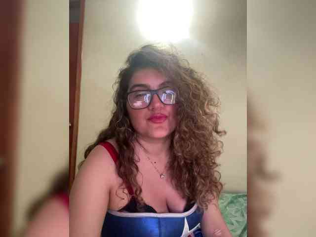 LuanaPowerful webcam