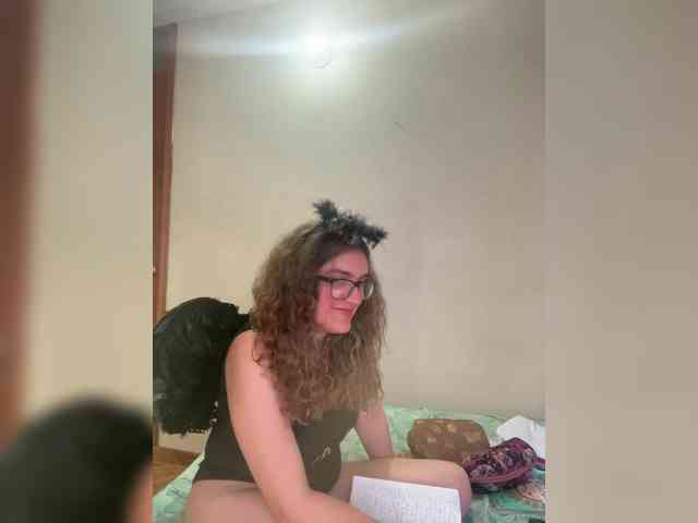 LuanaPowerful webcam