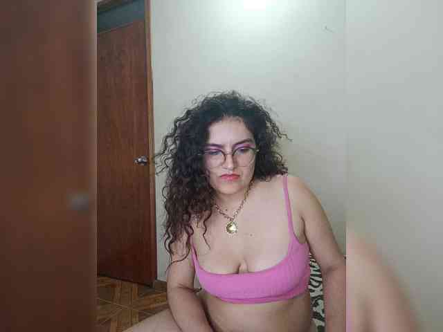LuanaPowerful LuanaPowerful