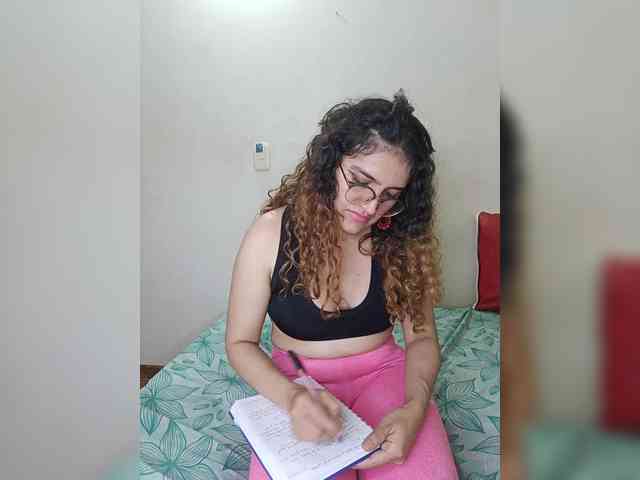 LuanaPowerful webcam