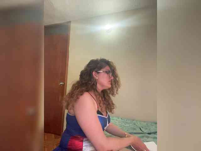 LuanaPowerful webcam