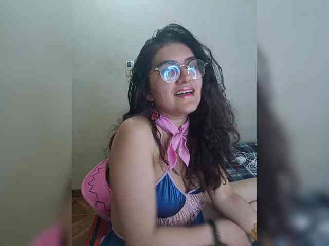 LuanaPowerful webcam