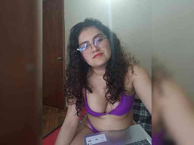 LuanaPowerful LuanaPowerful