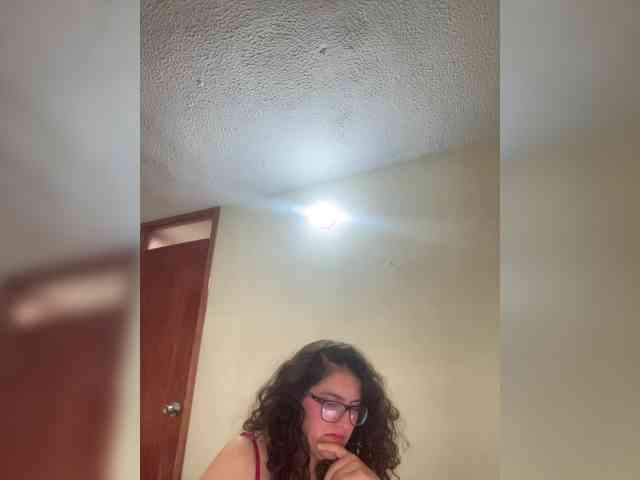 LuanaPowerful webcam