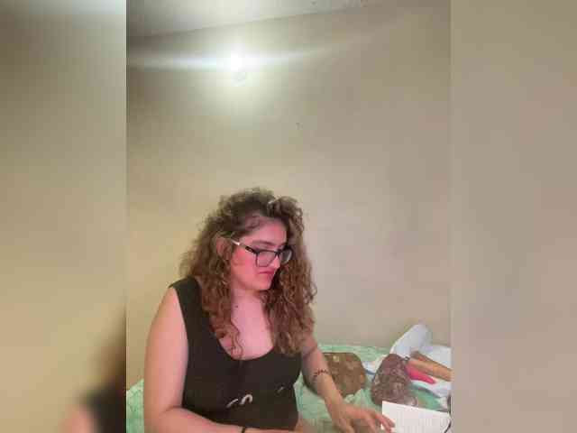 LuanaPowerful webcam