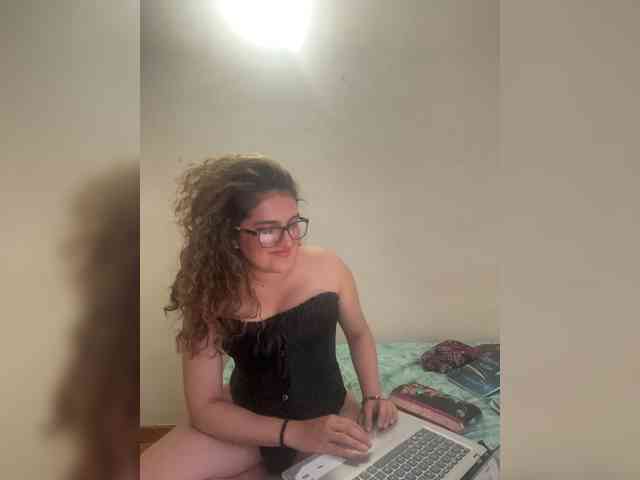 LuanaPowerful Live Webcam on BongaCams