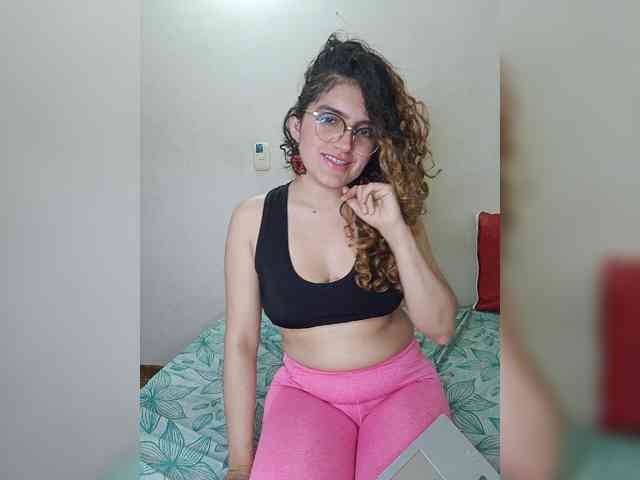 LuanaPowerful webcam