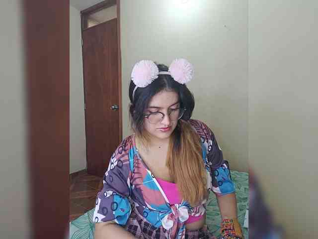 LuanaPowerful webcam