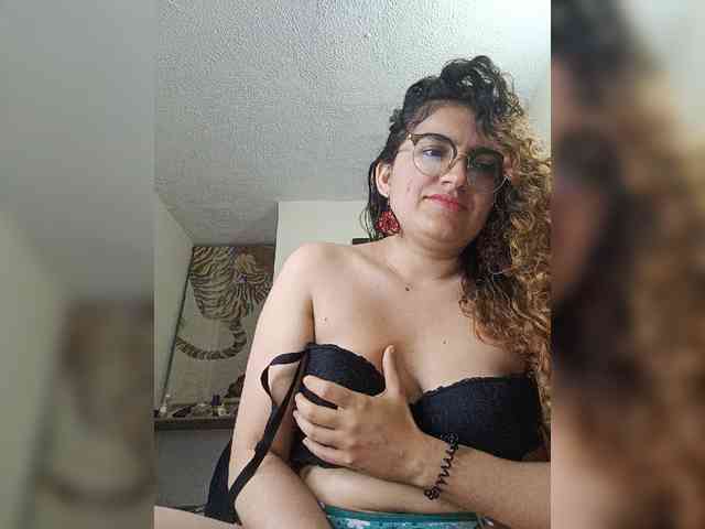 LuanaPowerful webcam