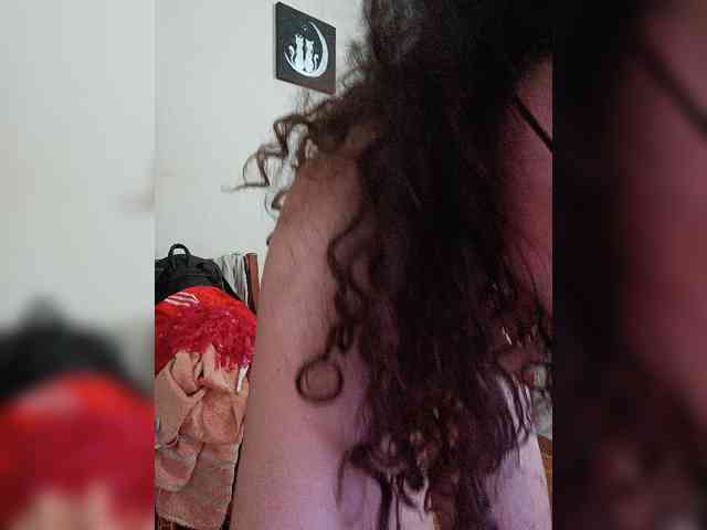 LuanaPowerful webcam