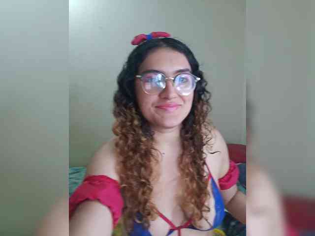 LuanaPowerful webcam