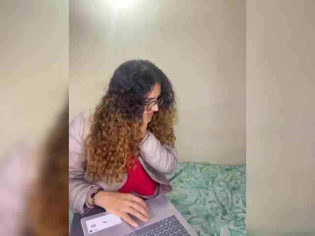 LuanaPowerful webcam