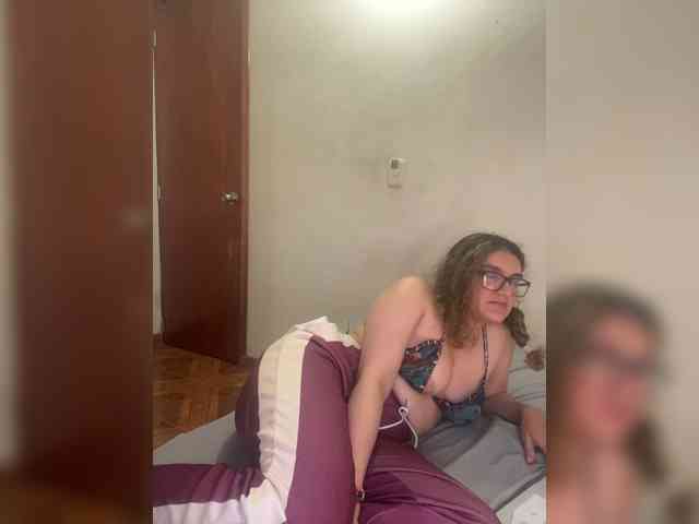 LuanaPowerful webcam