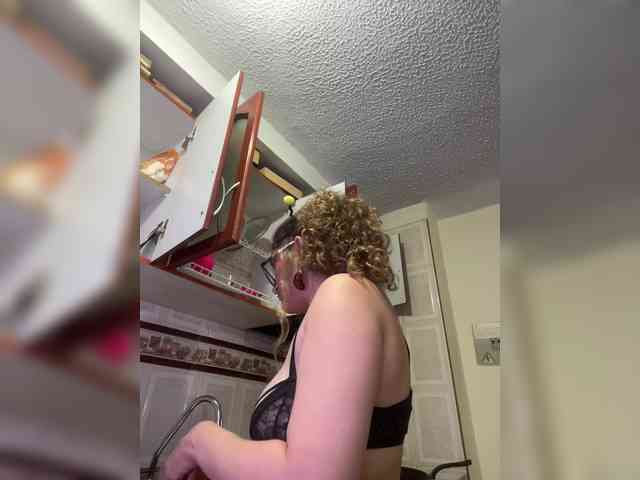 LuanaPowerful webcam