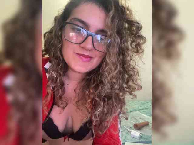LuanaPowerful webcam