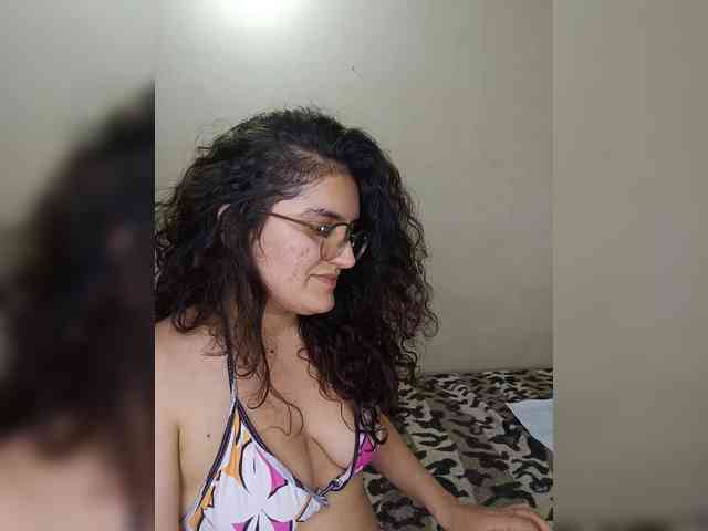 LuanaPowerful webcam