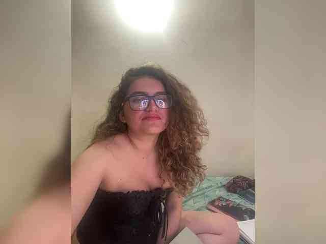 LuanaPowerful LuanaPowerful