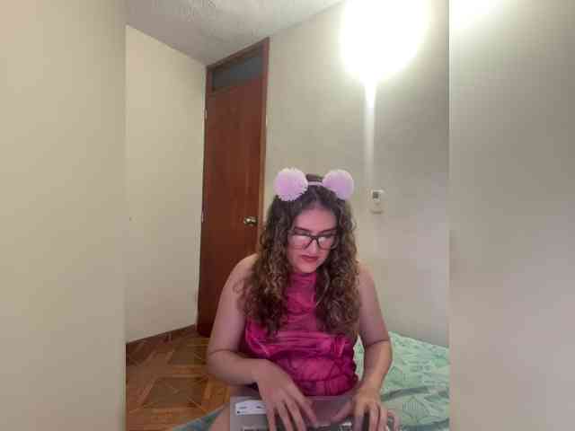 LuanaPowerful webcam