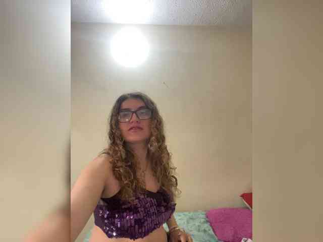 LuanaPowerful webcam