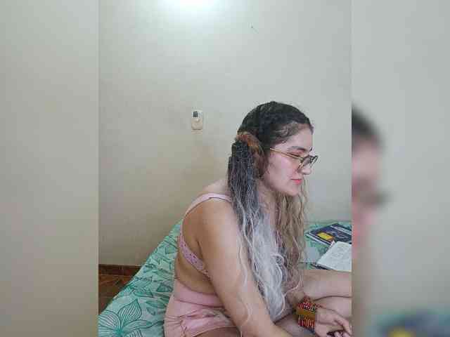 LuanaPowerful webcam