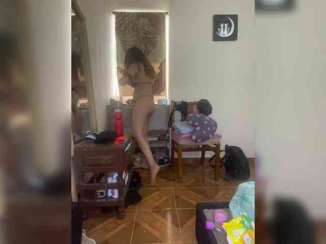 LuanaPowerful webcam