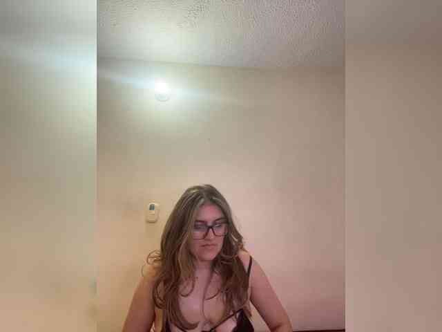 LuanaPowerful webcam
