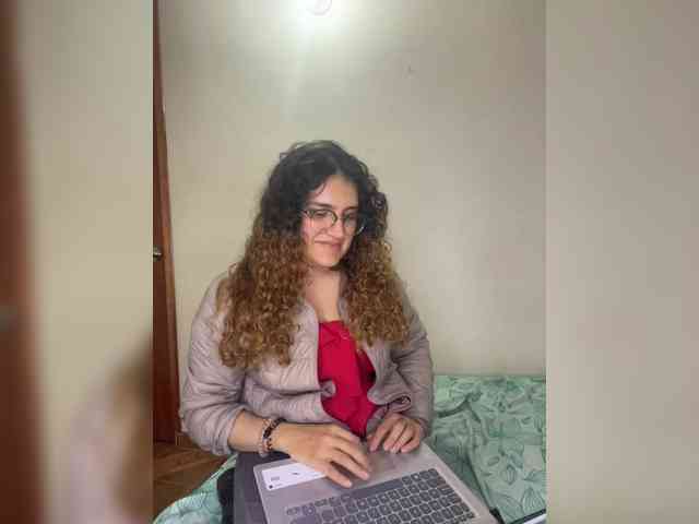 LuanaPowerful webcam