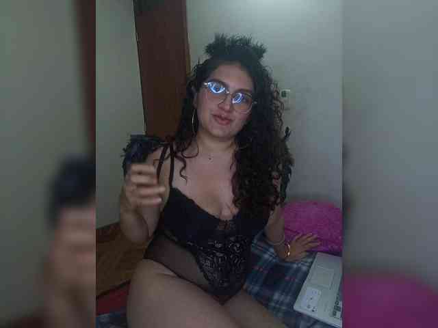 LuanaPowerful webcam