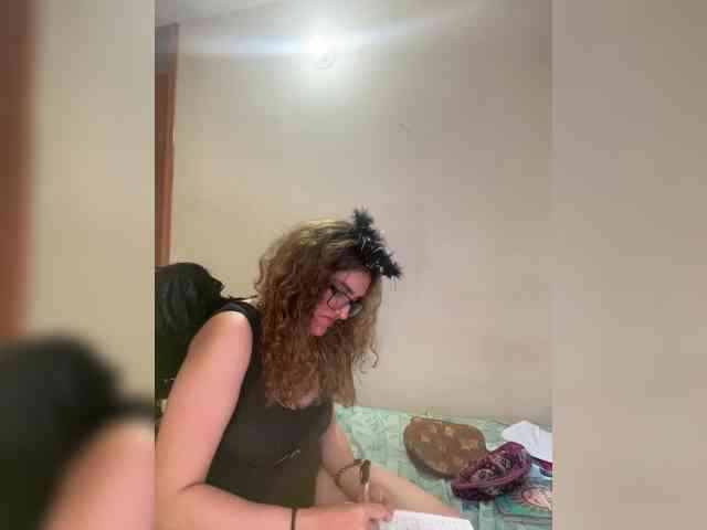 LuanaPowerful webcam