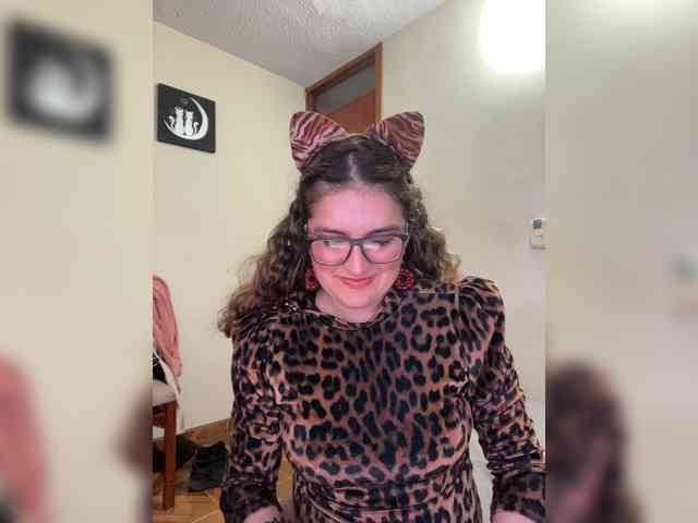 LuanaPowerful webcam