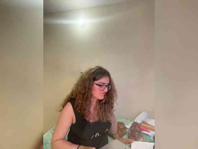 LuanaPowerful webcam