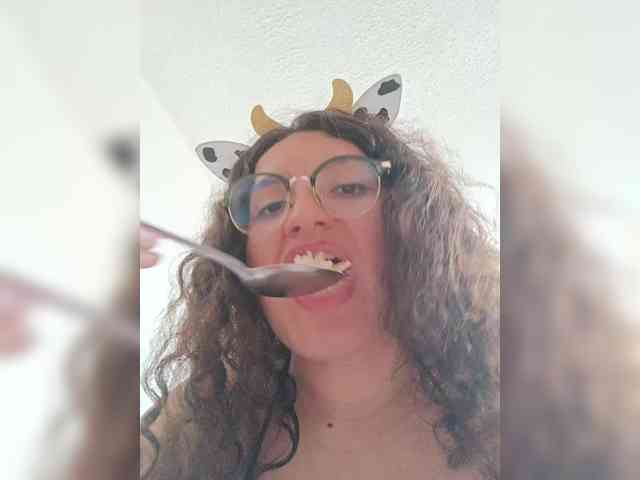 LuanaPowerful webcam