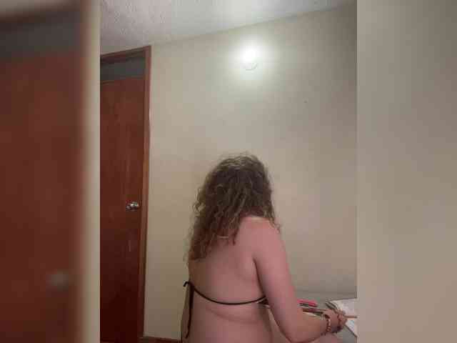 LuanaPowerful webcam
