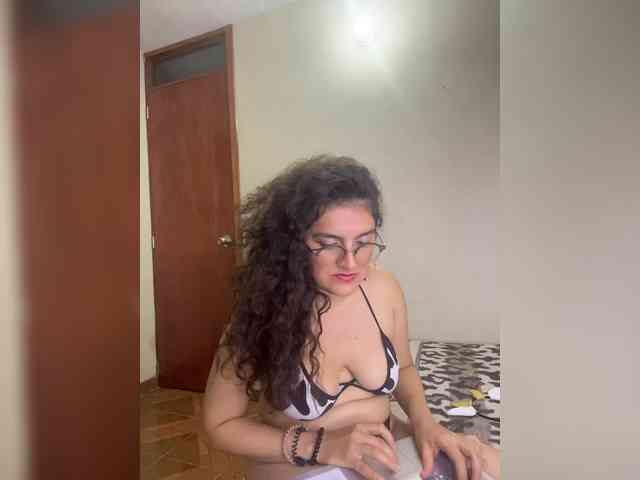 LuanaPowerful webcam