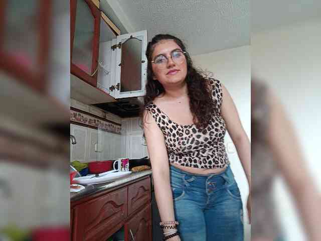 LuanaPowerful webcam