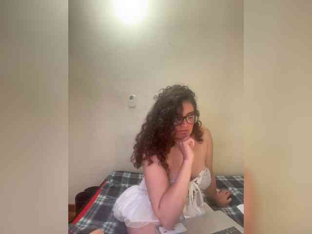 LuanaPowerful webcam