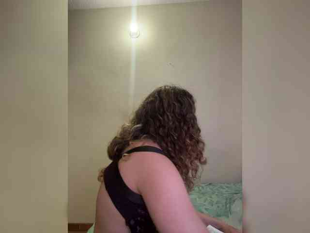 LuanaPowerful webcam