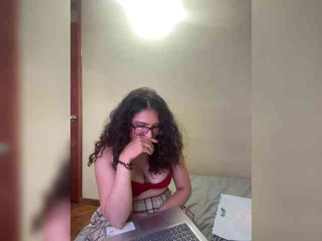 LuanaPowerful webcam