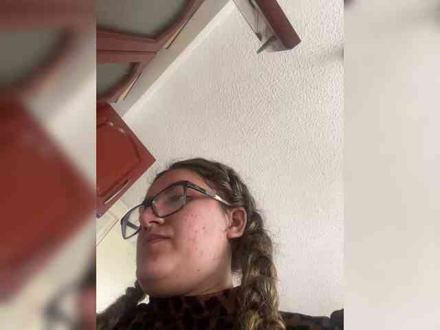 LuanaPowerful webcam