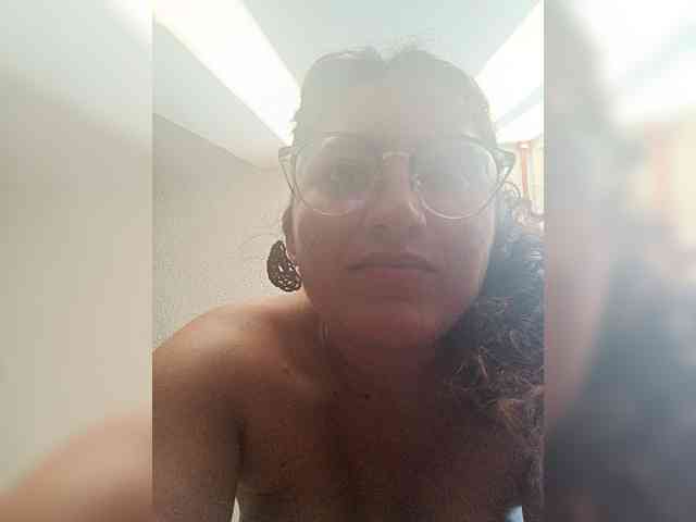 LuanaPowerful webcam